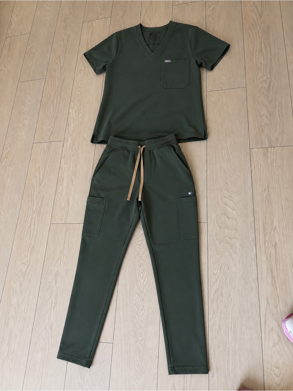 Moss Figs Scrubs